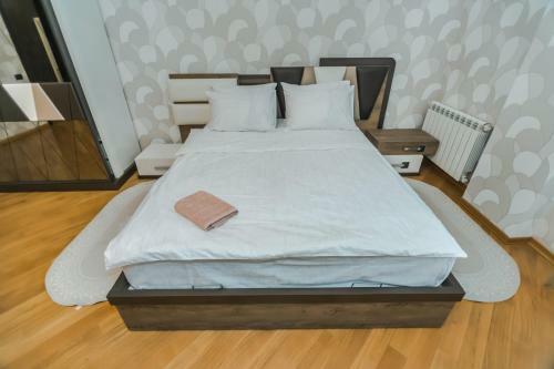 Sea View Apartment On Near Shah Palace
