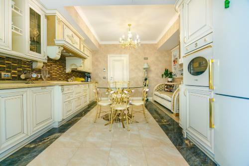 Apartment On Vip Nizami Street