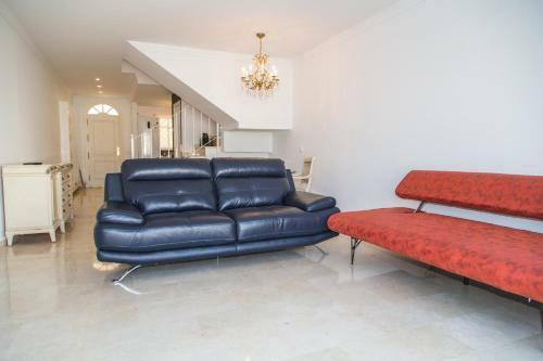 Apartamento Excellent Location Aloha Gardens - Rdr169