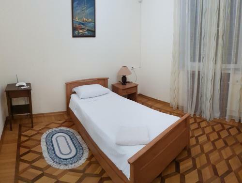 Crown Deluxe Apartment On Nizami Street