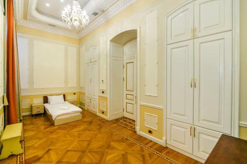 Hostal Apartment On V?p Mado