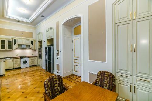 Hostal Apartment On V?p Mado