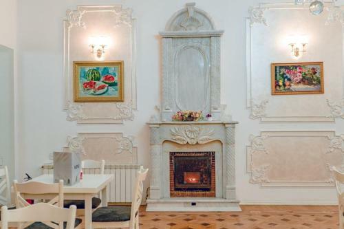 White House Hotel & Spa