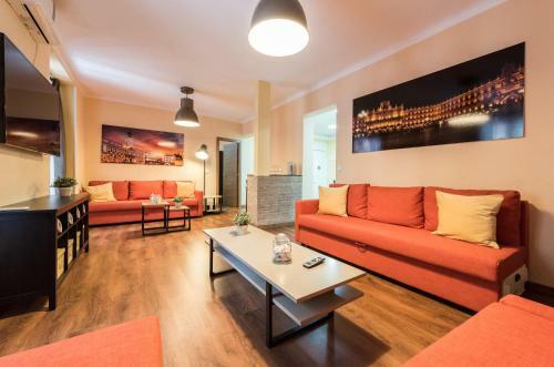Grand Apartment La Latina