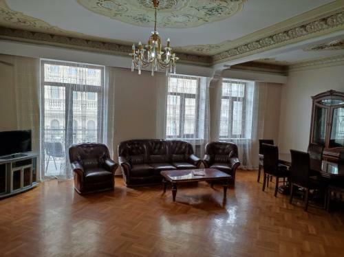 Apartment Sahil Formula1 Viwe