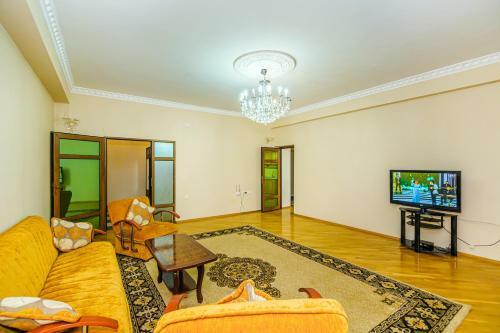 Apartment By Naz In New Bulding