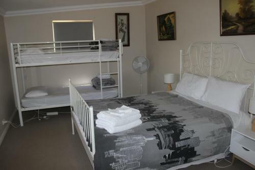 Yvonnes Rest Holiday Home