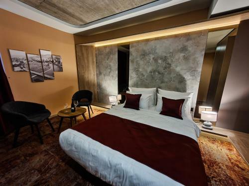 Hotel City Code