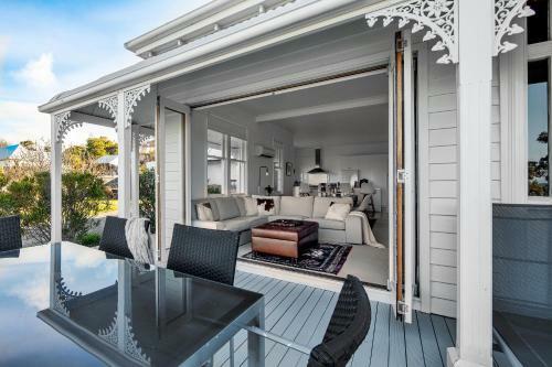 Villa Bridport Beach House