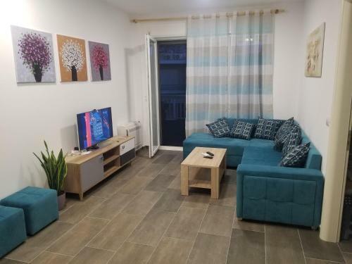 Beach Veranda Home, Gjiri I Lalzit