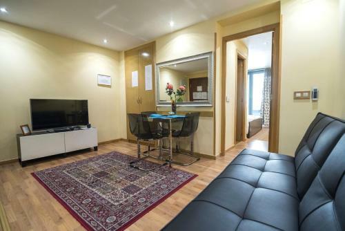 Central Madrid Atocha Apartments