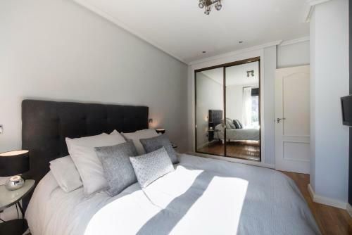 Premium Luxury City Center Apartment