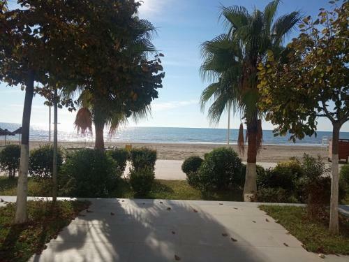 Viki Sea View Apartment