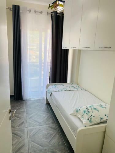 Apartamento Luxury Penthouse Shkembi Kavajes