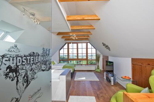 Sattlerhof Genie�erhotel & Weingut