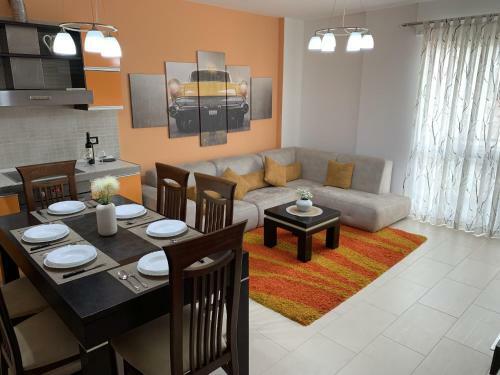 Apartamento Eka Luxury Two-bedroom Penthouse