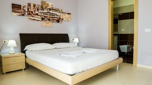 Apartamento Eka Luxury Two-bedroom Penthouse