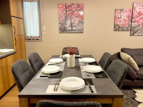 Eka Luxury Two-bedroom Premium Apartment