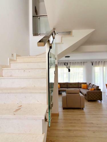 Villa Reina At Perla Resort, Gjiri I Lalezit