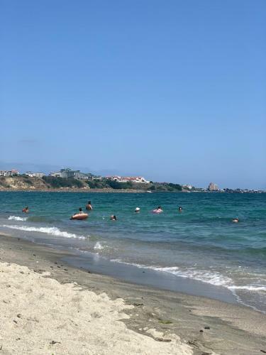 Chateau Aheloy 2, Apartment With Sea View