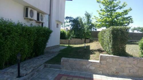 2 Bdr Seaside Villa With Private Pool Near Nesebar & Sunny Beach