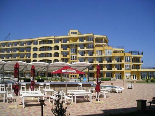 Midia Grand Luxury Beach Apartment