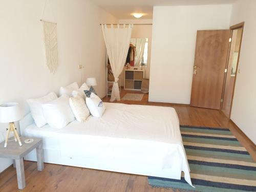 Midia Grand Luxury Beach Apartment