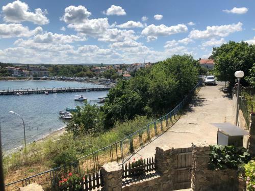 Hostal The Greek House