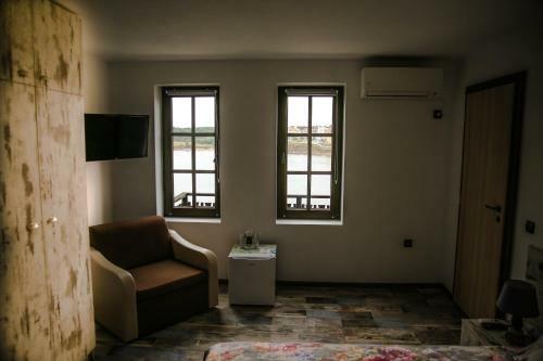 Hostal The Greek House