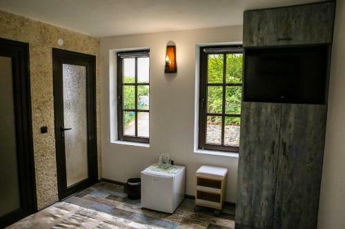 Hostal The Greek House