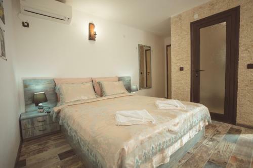 Hostal The Greek House