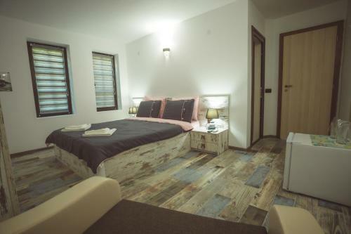 Hostal The Greek House