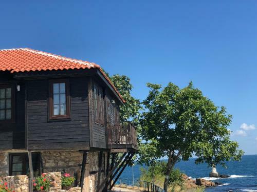 Hostal The Greek House