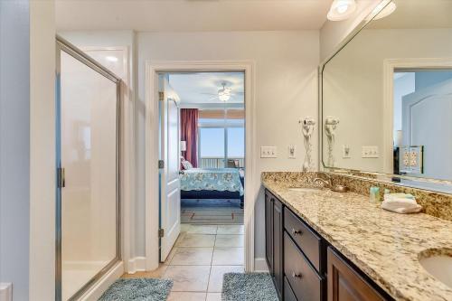 Phoenix Gulf Shores Unit 1702