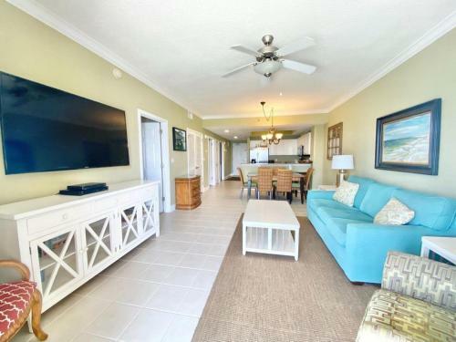 Crystal Shores West By Youngs Suncoast