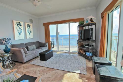 Crystal Shores West By Youngs Suncoast