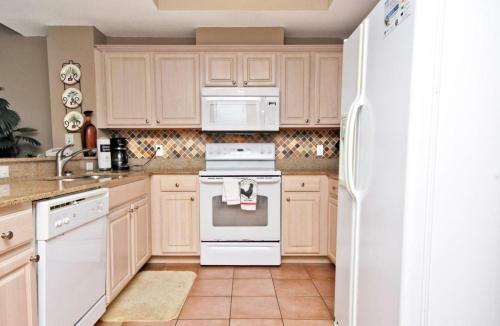 Crystal Shores West By Youngs Suncoast