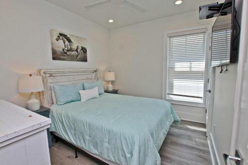 West Side Cottages Unit B By Youngs Suncoast