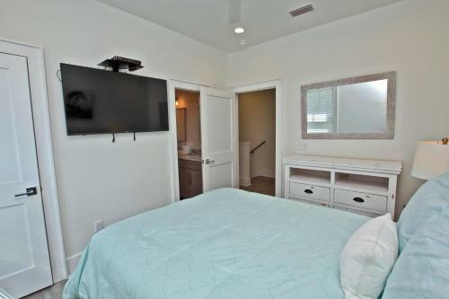 West Side Cottages Unit B By Youngs Suncoast