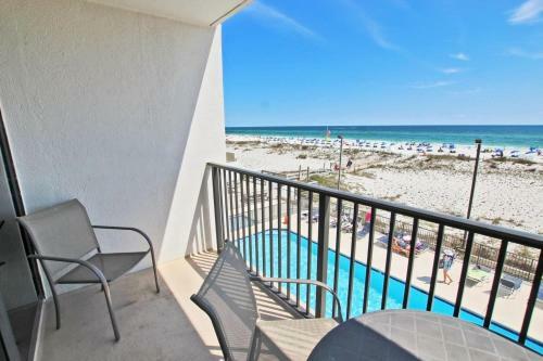Island Winds West 280 By Youngs Suncoast