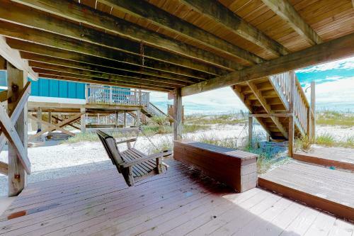 Coastal Calm & Gulf Dreams