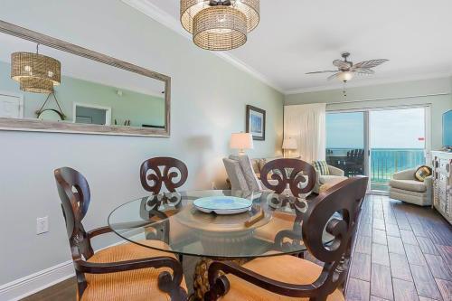 Hotel Crystal Shores III