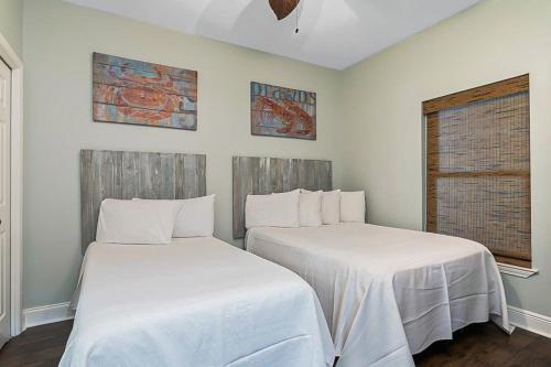 Hotel Crystal Shores III