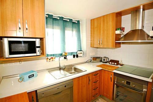 Castella Home - Pool And Barbacue