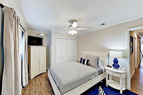The Sand & Surf Beach House A & B