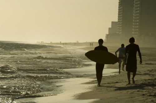 The Sand & Surf Beach House A & B