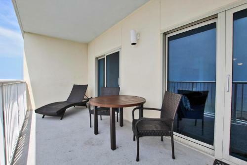 Crystal Tower 1608 By Youngs Suncoast