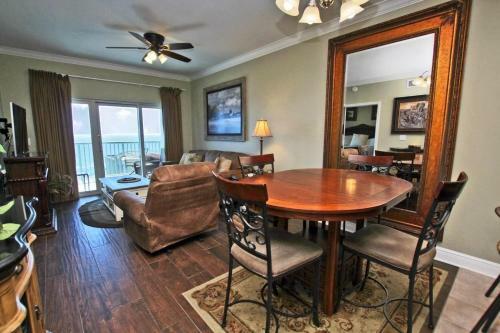 Crystal Tower 1205 By Youngs Suncoast