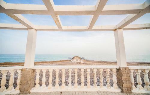 Stunning Apartment In Moncofa With 2 Bedrooms