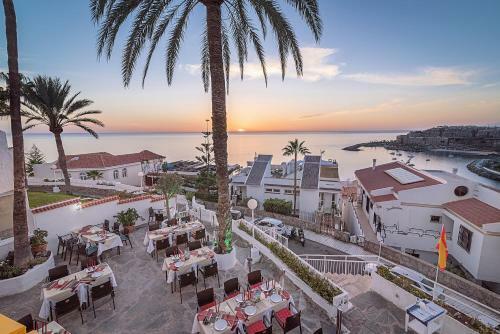 Mogan Luxury Apartment, Sea Views, Jacuzzi And Sauna.